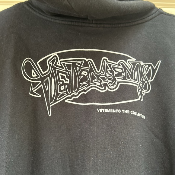 Vetements 2018 Logo Print Hoodie - Picture 8 of 10
